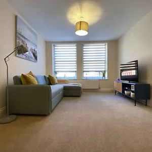 1 Bedroom In The Heart Of Apartment